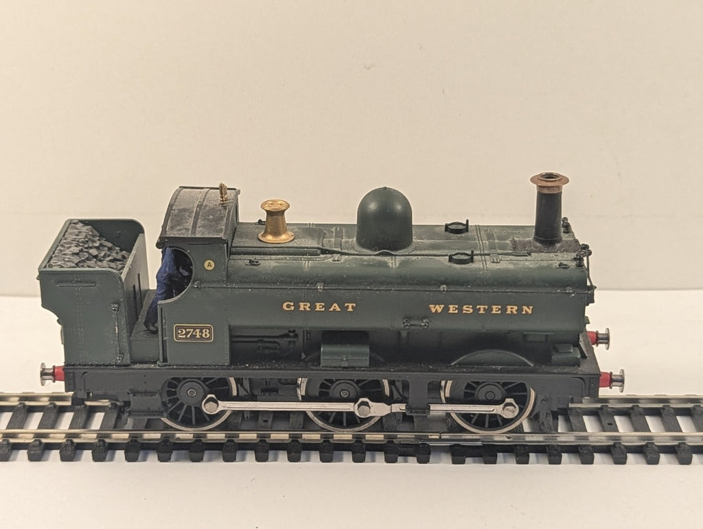 Hornby OO Gauge GWR Class 2721 0-6-0 Pannier Tank - Missing Couplings