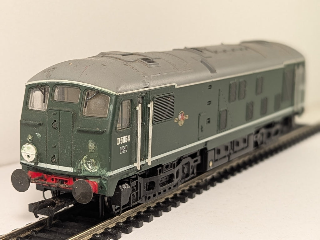 Bachmann OO Gauge Class 24 Locomotive D5054 BR Green 32-326