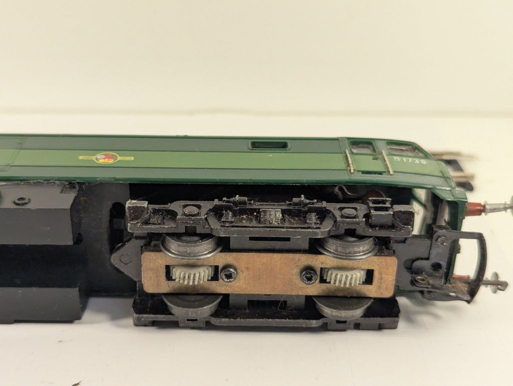 Hornby OO Gauge BR Class 47 Diesel Locomotive - Repainted and nonrunner