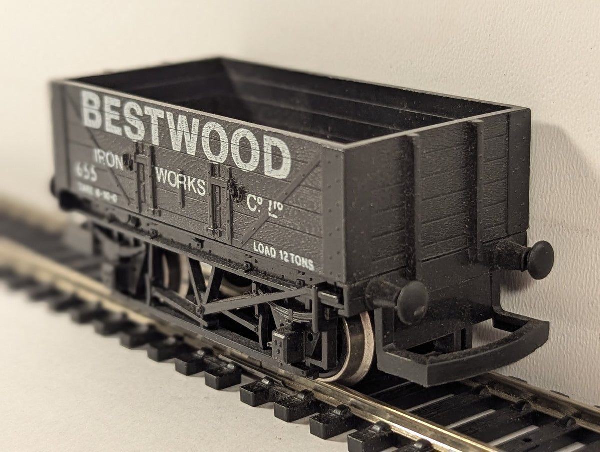 Hornby OO Gauge Bestwood Iron Works Open Wagon 7-Plank Open Wagon 655