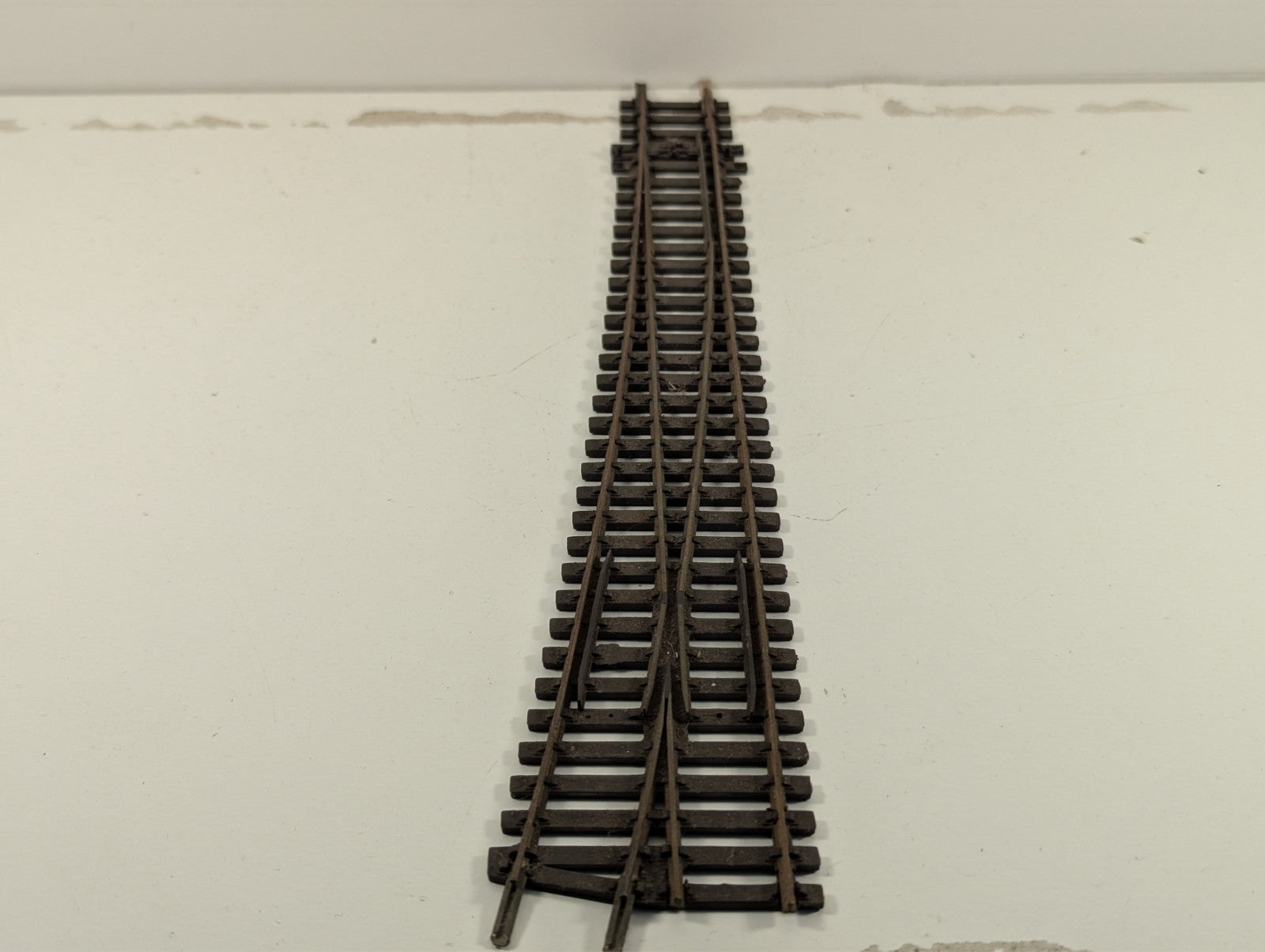 Peco OO Gauge Right-Hand Turnout - Rusty