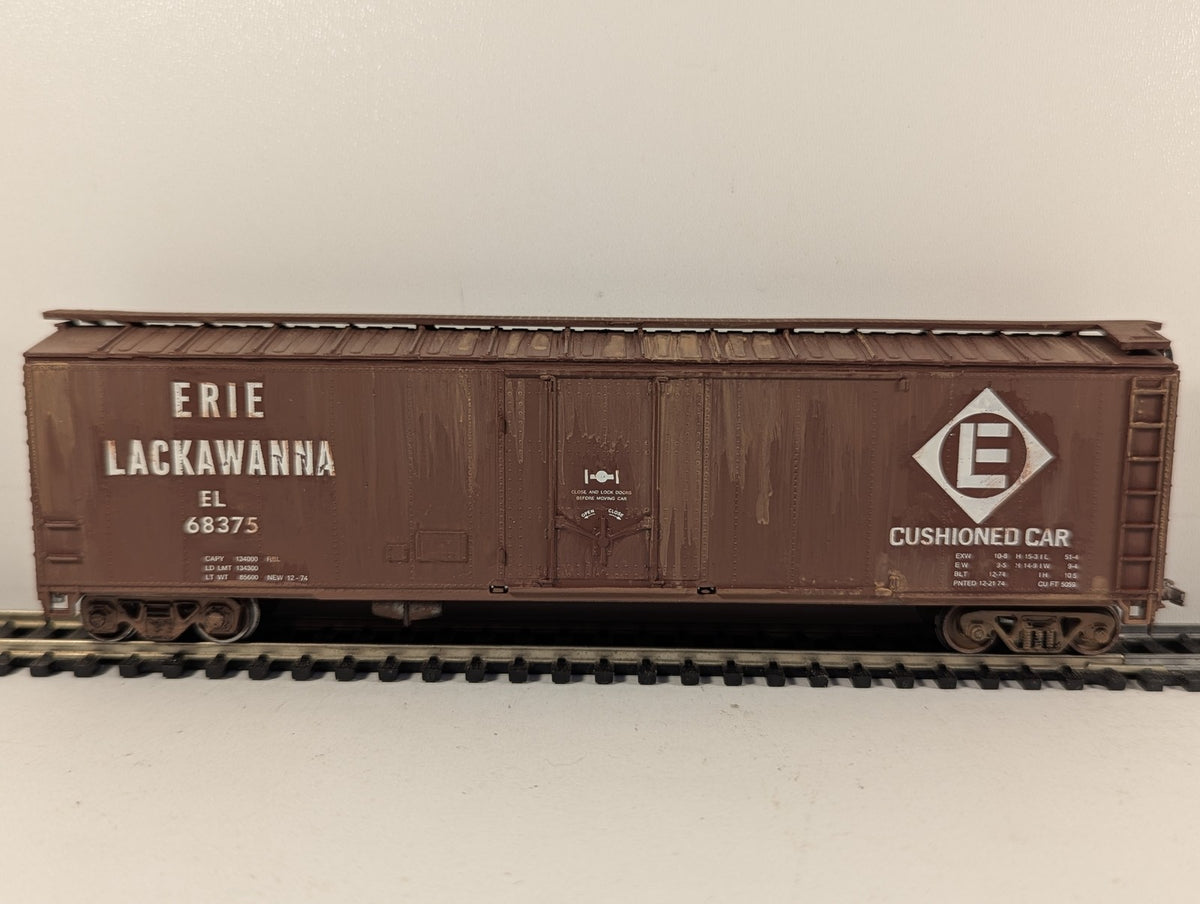 Roundhouse HO Gauge 50ft Plug Door Boxcar 68375 Erie Lackawanna 1258
