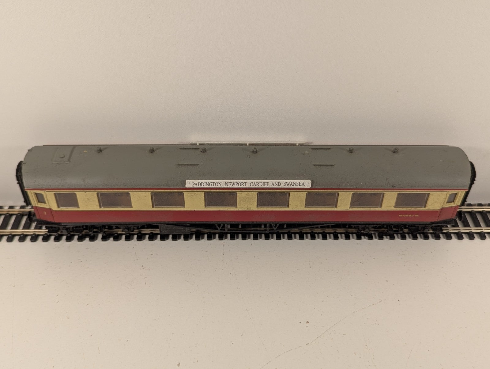 Dapol OO Gauge Maroon & Cream Composite Coach Paddington–Cardiff–Swansea boards.