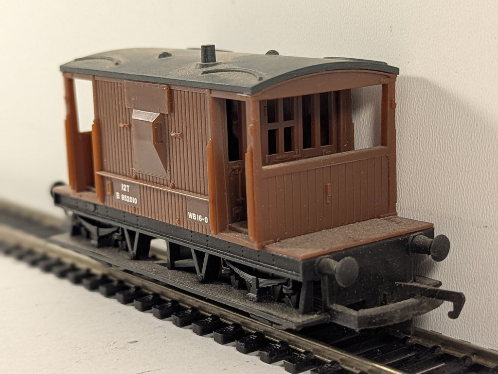 Hornby OO Gauge BR Standard 20 Ton Brake Van B 952010 BR Bauxite