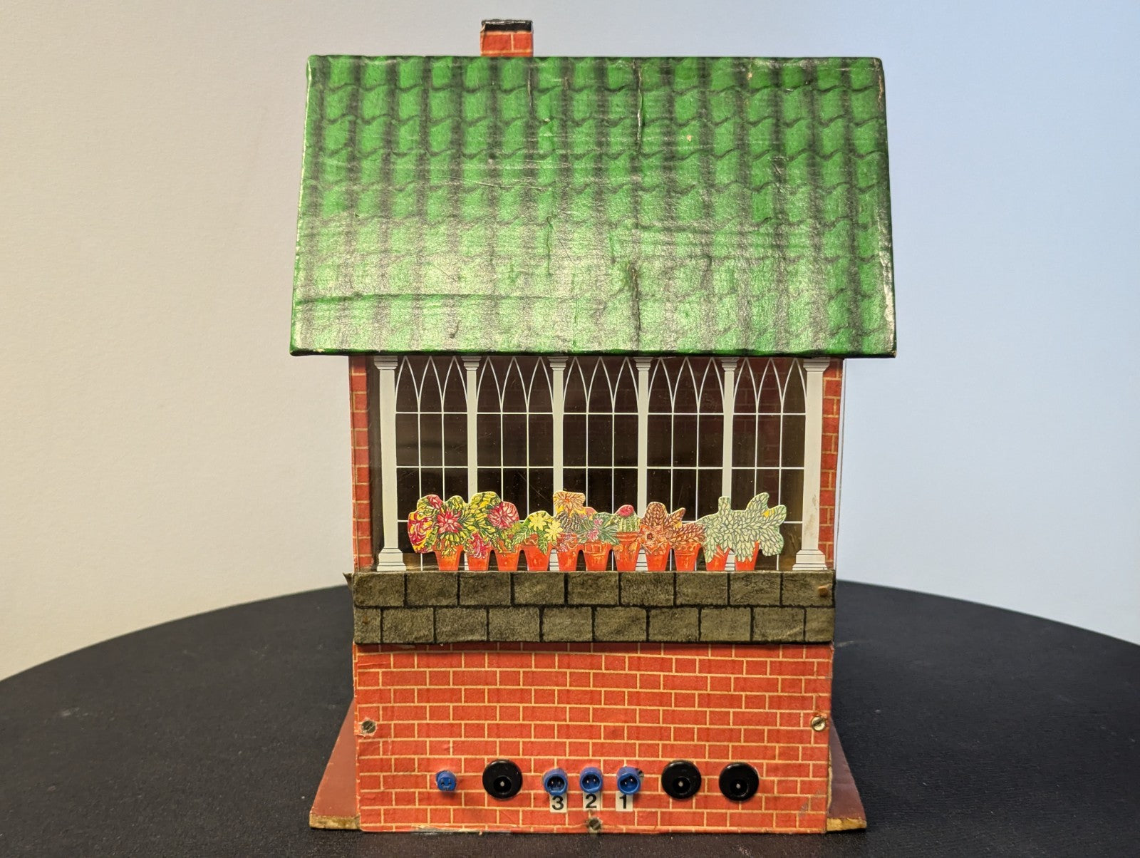 O Gauge Stunning Signal Box with Lights