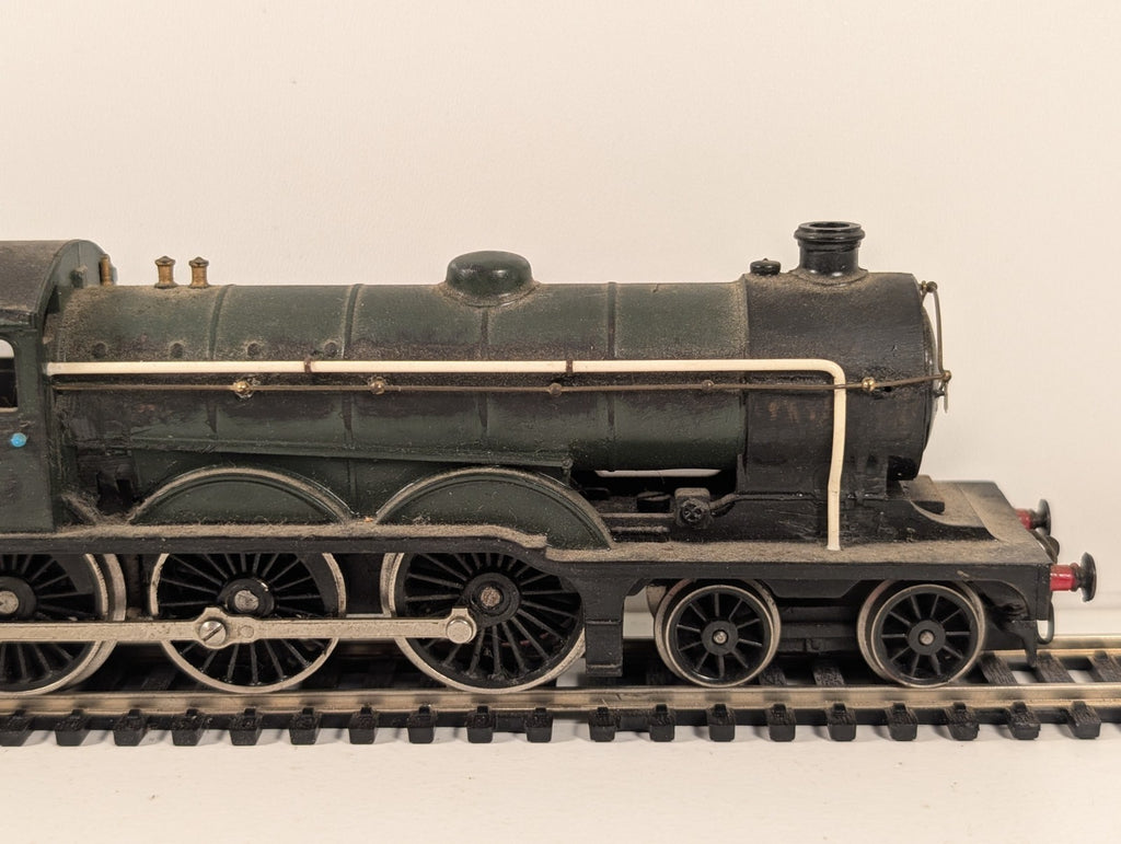 Hornby R150 OO Gauge Class B12 4-6-0 Dummy Locomotive Repainted