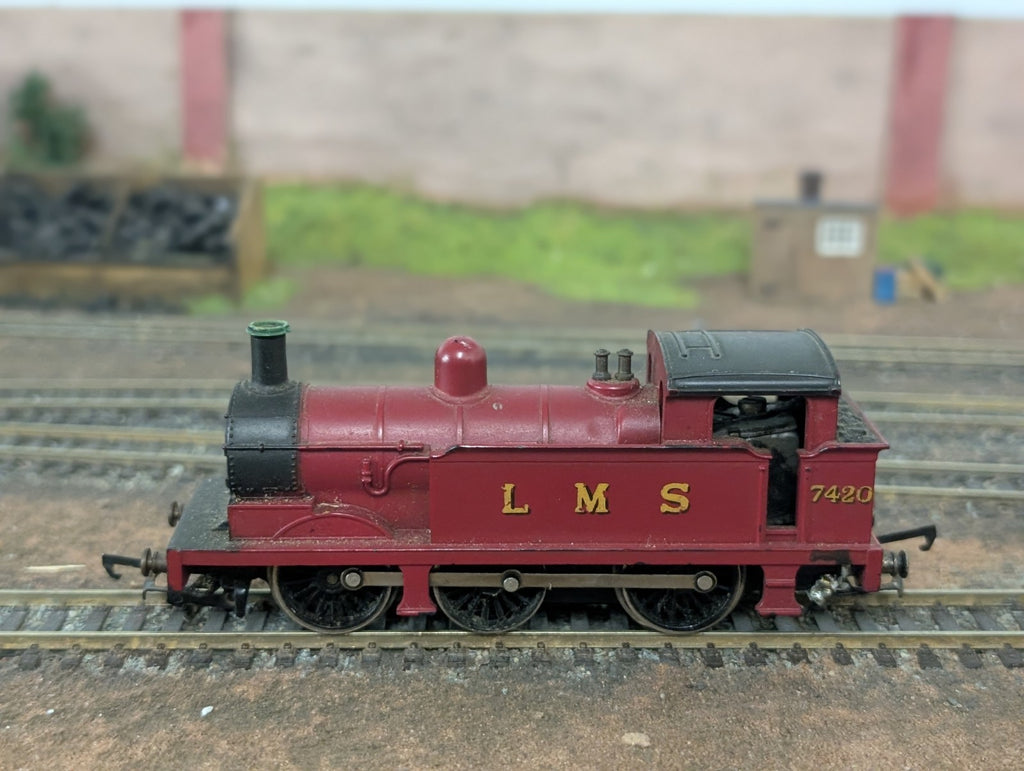 Wrenn W2204 LMS Red Class R1 Tank 0-6-0T Locomotive 7420