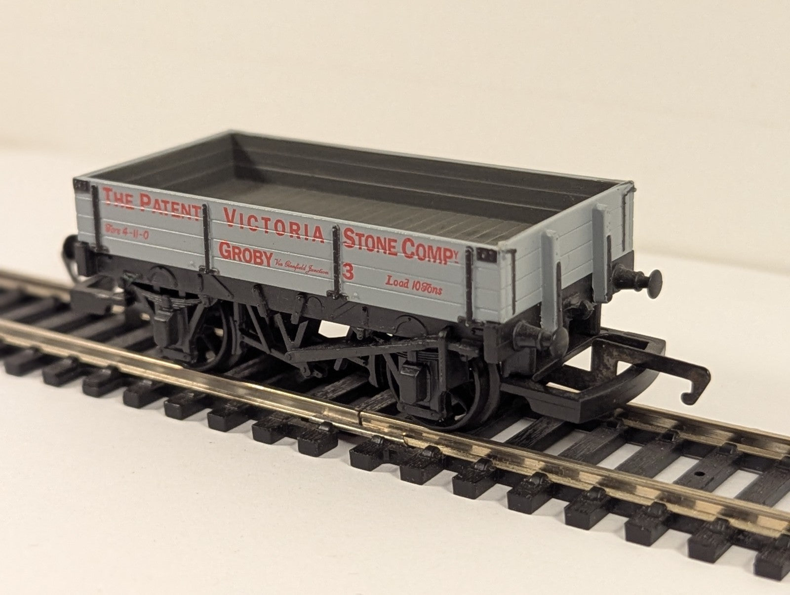Hornby R151 OO Gauge Groby Victoria Stone Company Wagon