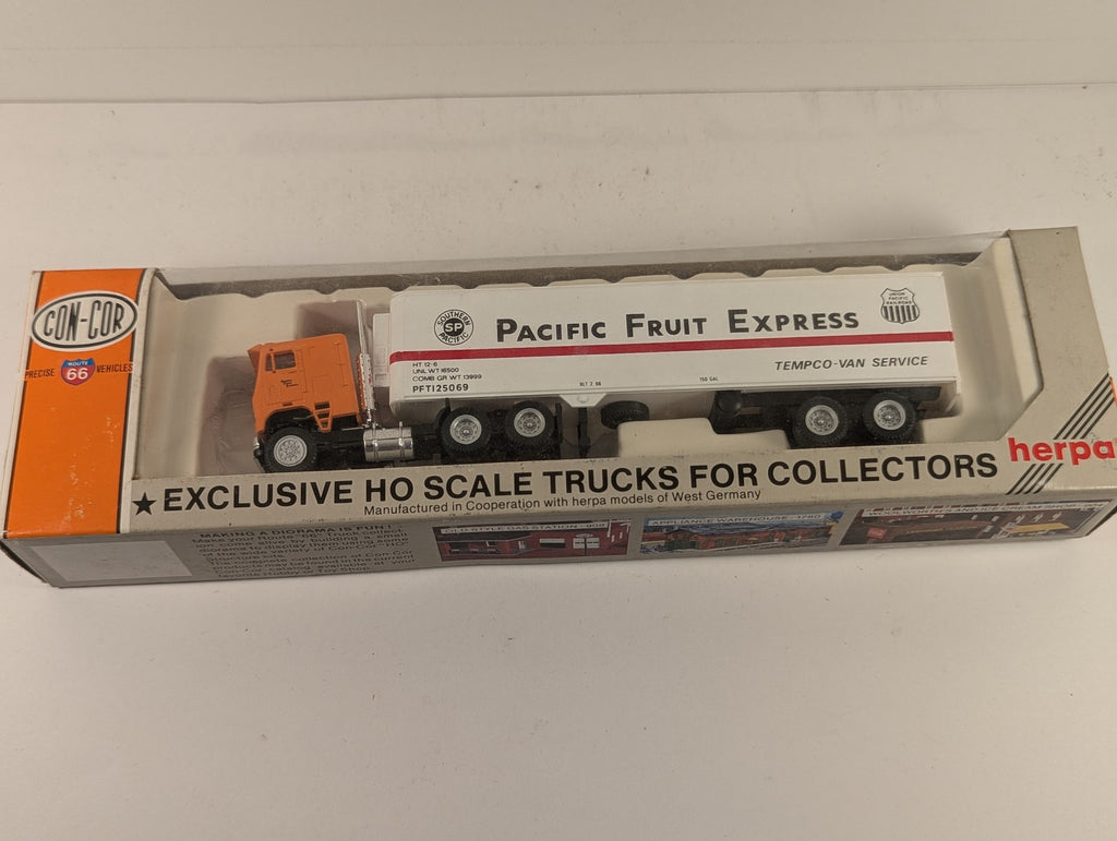 Con-Cor HO Scale Pacific Fruit Express Tempco-Van Service Tractor & Trailer
