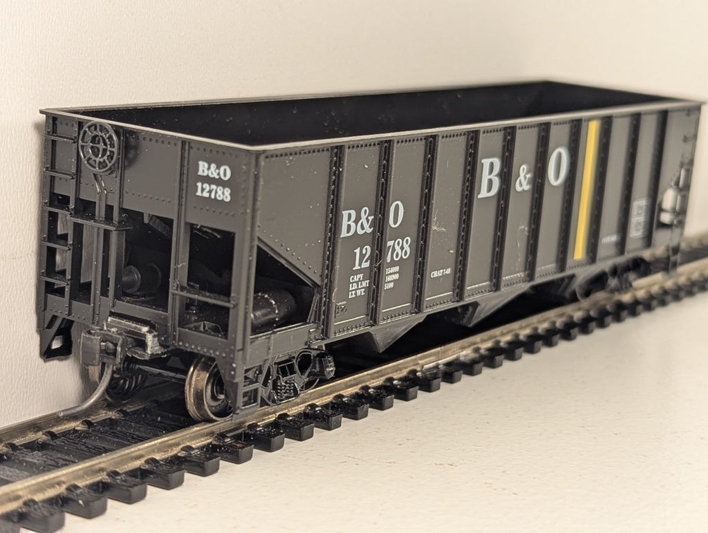 Athearn HO Gauge 3-Bay Offset Side Hopper Wagon 12788 Baltimore & Ohio