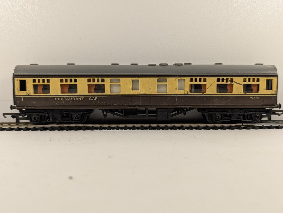 Tri-ang OO Gauge BR Restaurant Car Passenger Coach W301 BR Chocolate and Cream