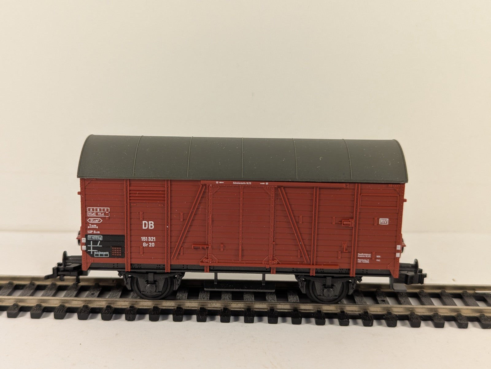 Fleischmann 5020 HO Gauge Red DB Covered Wagon Boxed