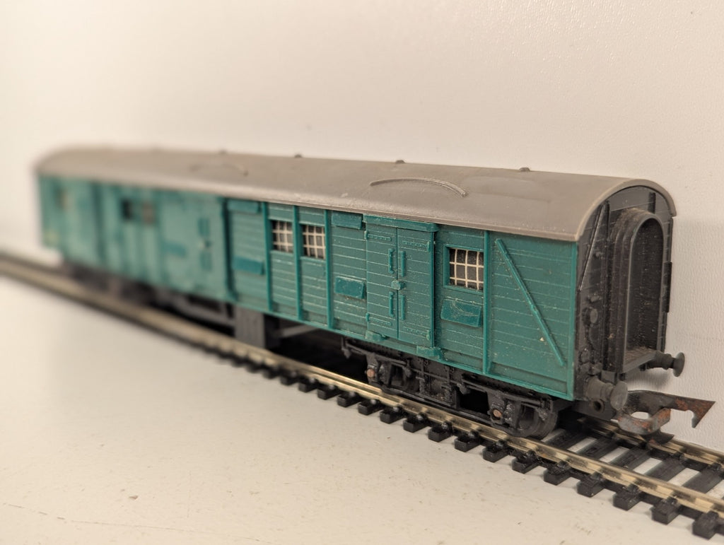 Tri-ang OO Gauge SR Utility Van Coaching Stock S2355S BR Southern Green