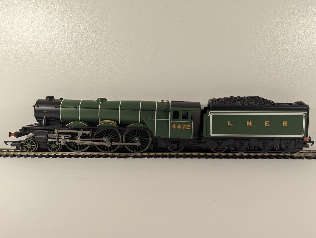 Hornby OO Gauge LNER Class A3 'Flying Scotsman' Steam Locomotive 4472