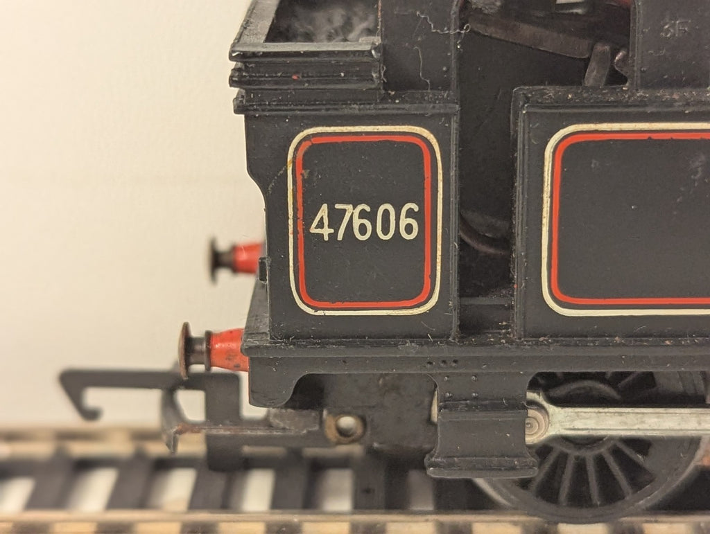Tri-ang OO Gauge Class 3F Jinty Tank Locomotive Steam Locomotive 47606 BR Black