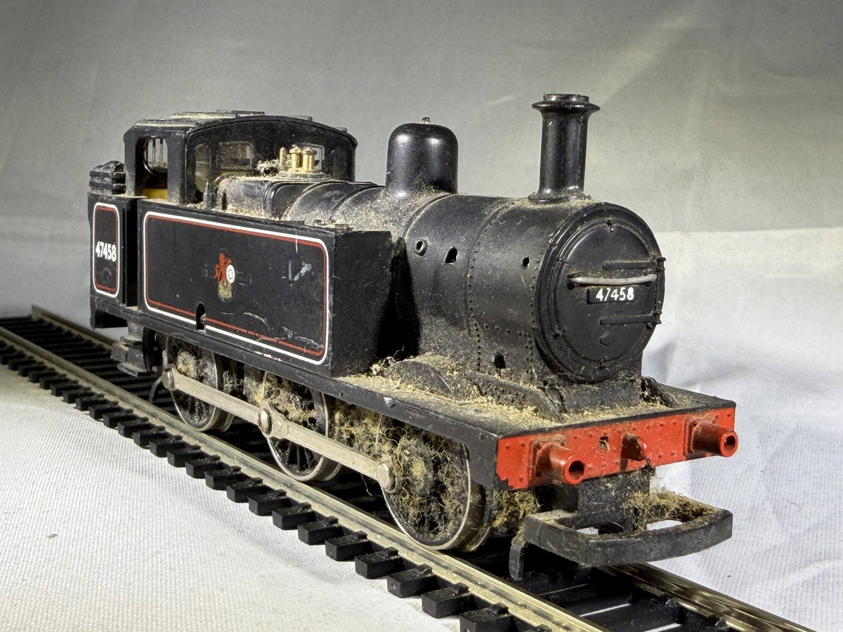 Hornby OO Gauge Class 3F Jinty 0-6-0T Locomotive 47458 BR Black Spares or Repair