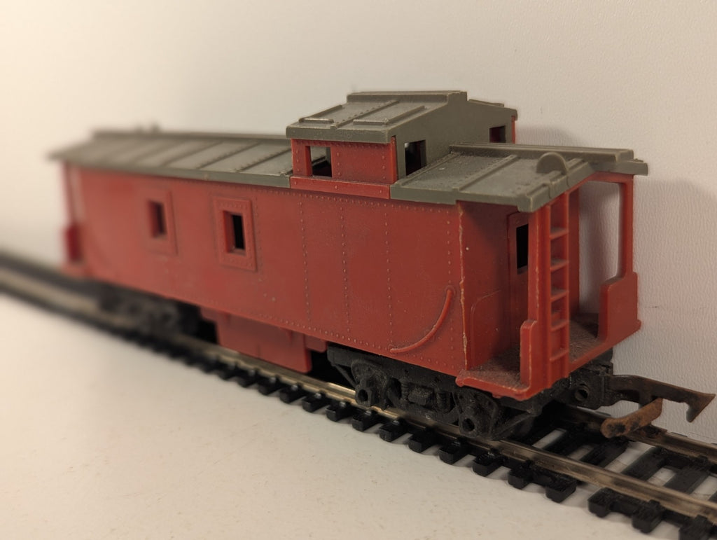 Tri-ang R115 Transcontinental Caboose Red