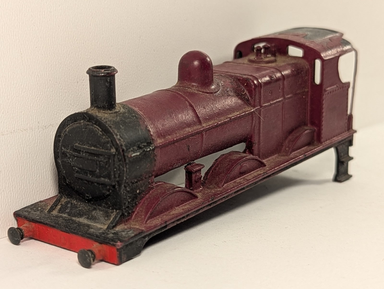 Tri-ang OO Gauge Class 3F 0-6-0 Locomotive Body Shell Maroon R.251
