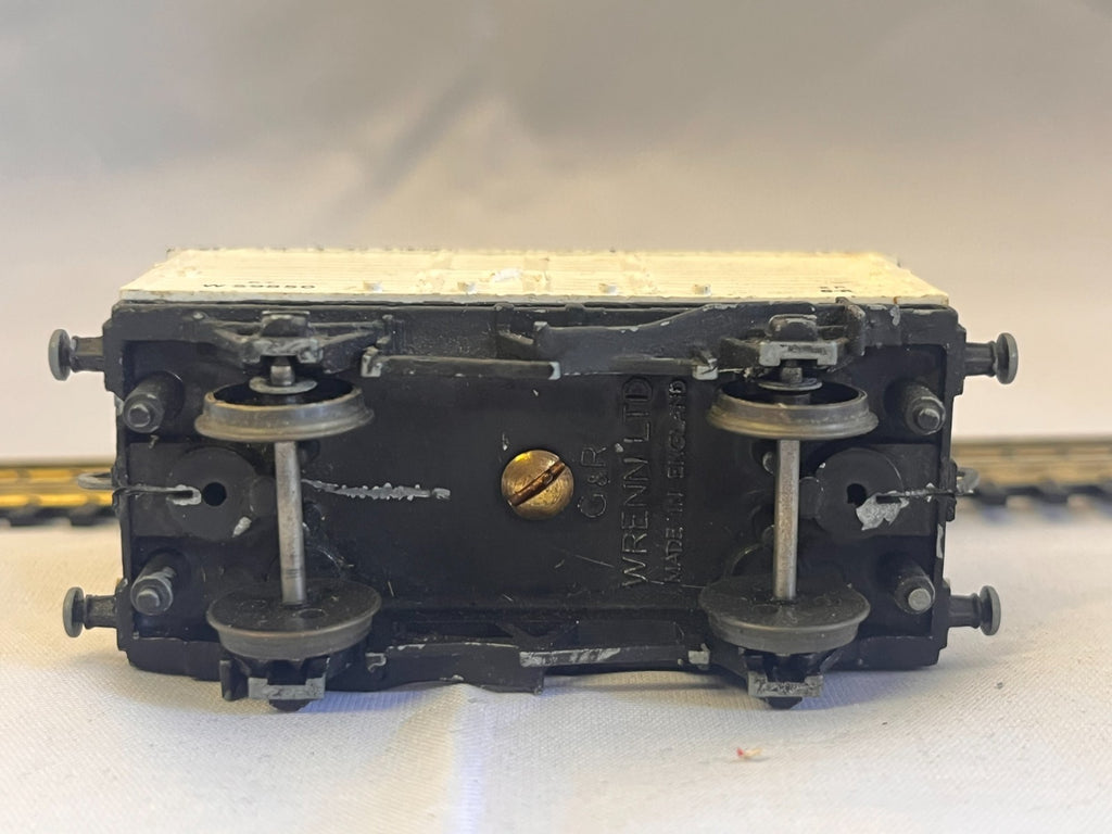 Hornby Dublo OO Gauge 6 Ton Refrigerated Van Missing Couplings