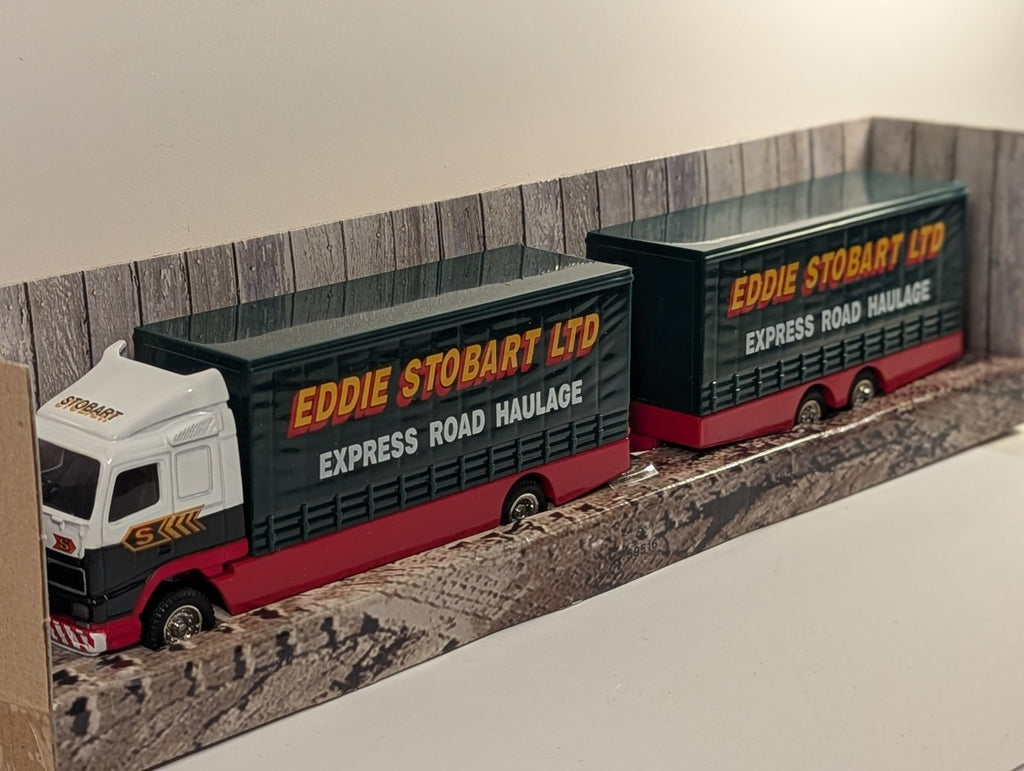 Corgi 59516 Eddie Stobart Volvo Short Wheelbase Lorry with Close Couple Trailer