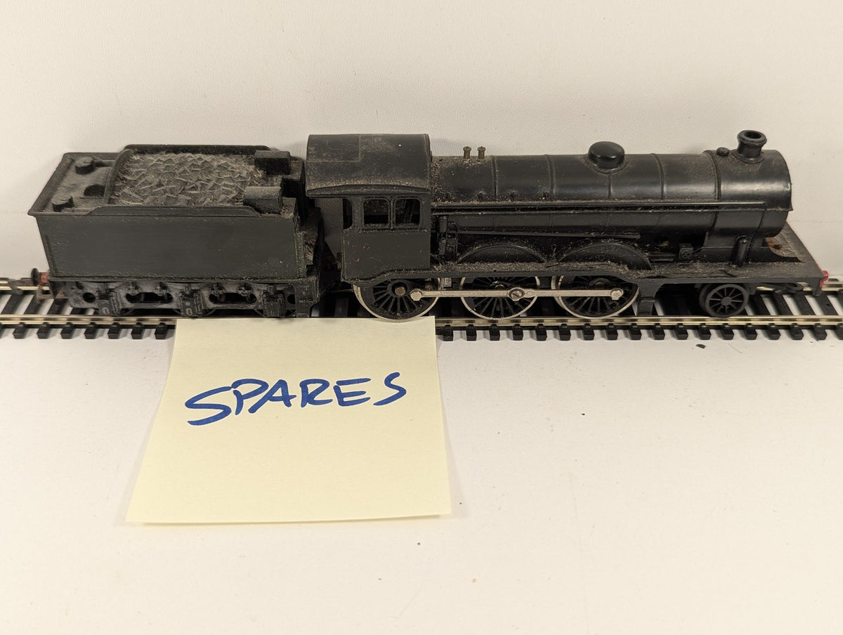 Hornby OO Gauge Class B12 Steam Locomotive Black R150 Spares or Repair