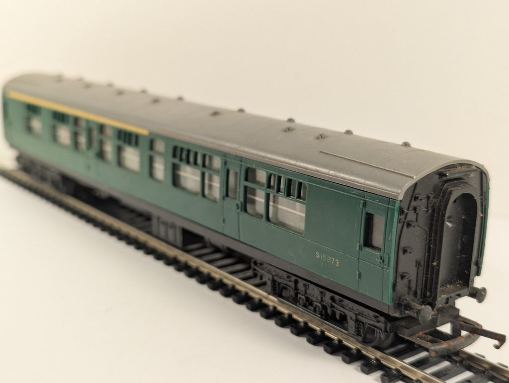 Tri-ang Railways R220 OO Gauge BR Southern Green Brake 2nd Coach
