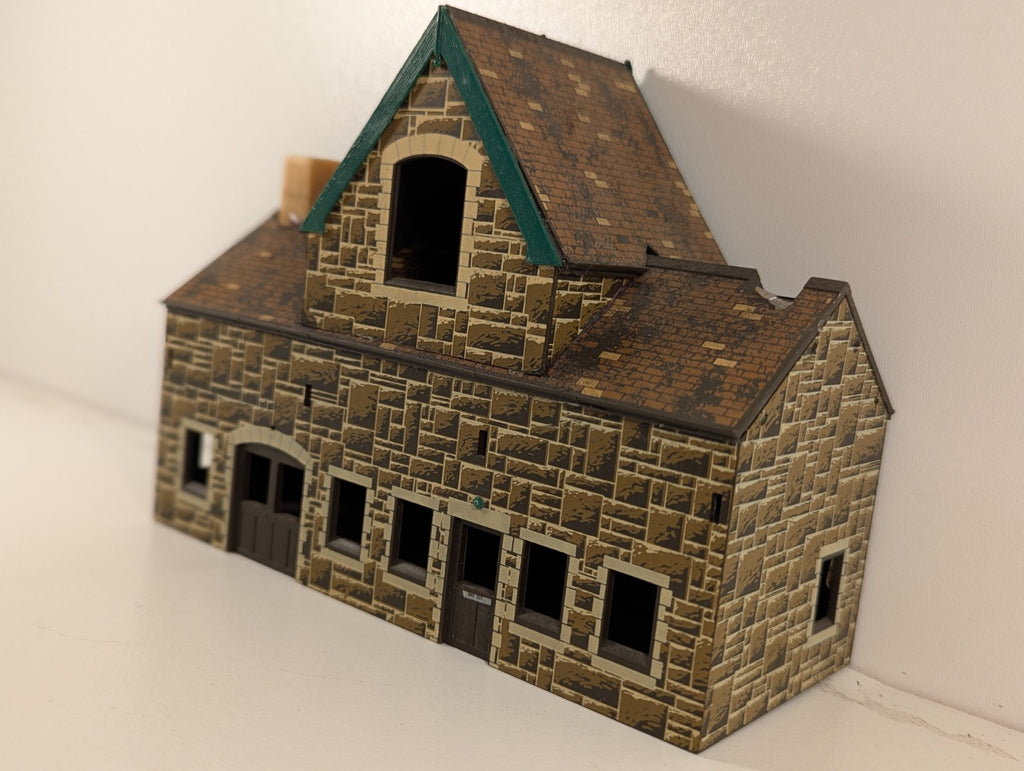 Hornby R524 Booking Hall – Missing Pieces