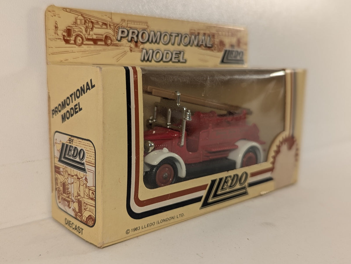 Lledo Borough Green & District Fire Brigade Fire Engine Die-cast Model Vehicle