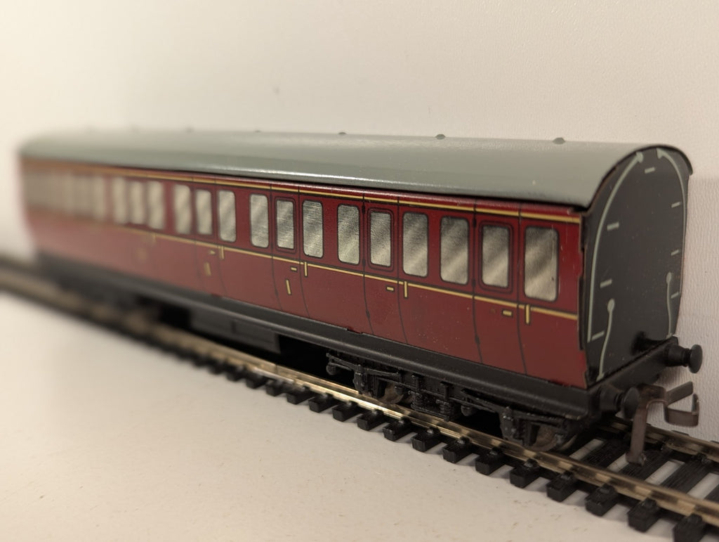 Hornby Dublo OO Gauge BR Mk1 Suburban Brake Coach - Maroon Tinplate