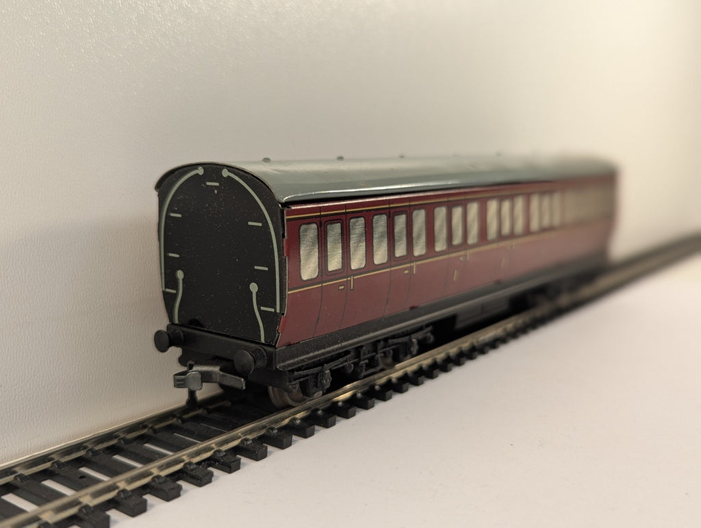 Hornby-Dublo 32090 OO Gauge D13 Suburban Coach - Boxed