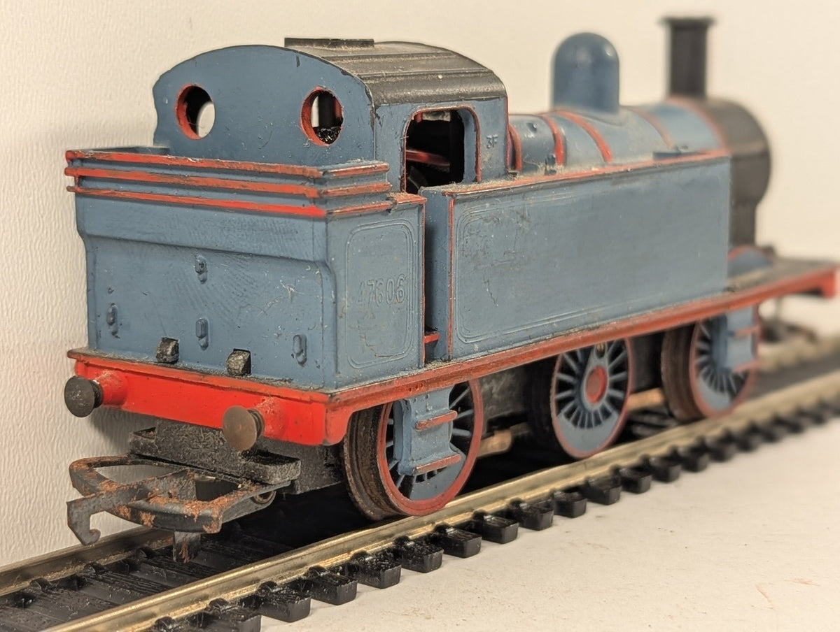 Hornby OO Gauge Class 3F Jinty Tank Locomotive 47606 Repainted Blue R52