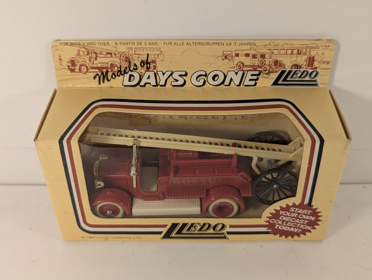 Lledo Ford Model T Fire Engine Die-cast Model Vehicle Boston Fire Dept 12