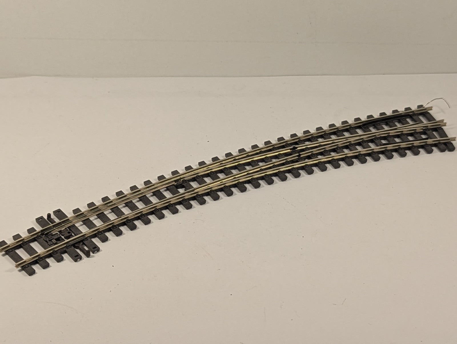 Peco SL-E387 HOe Gauge Code 55 Left Hand Curved Point