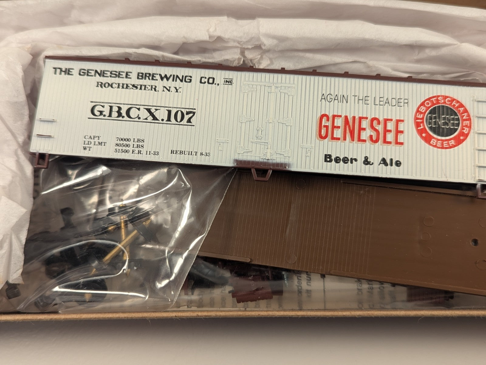 Walthers HO Genesee Brewing Wood Reefer Wagon