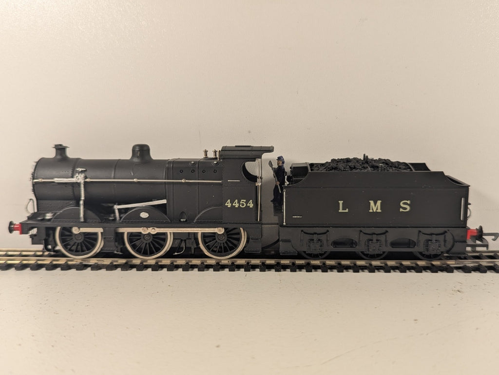 Airfix GMR OO Scale Class 4F Fowler 0-6-0 Steam Locomotive 4454 LMS Black