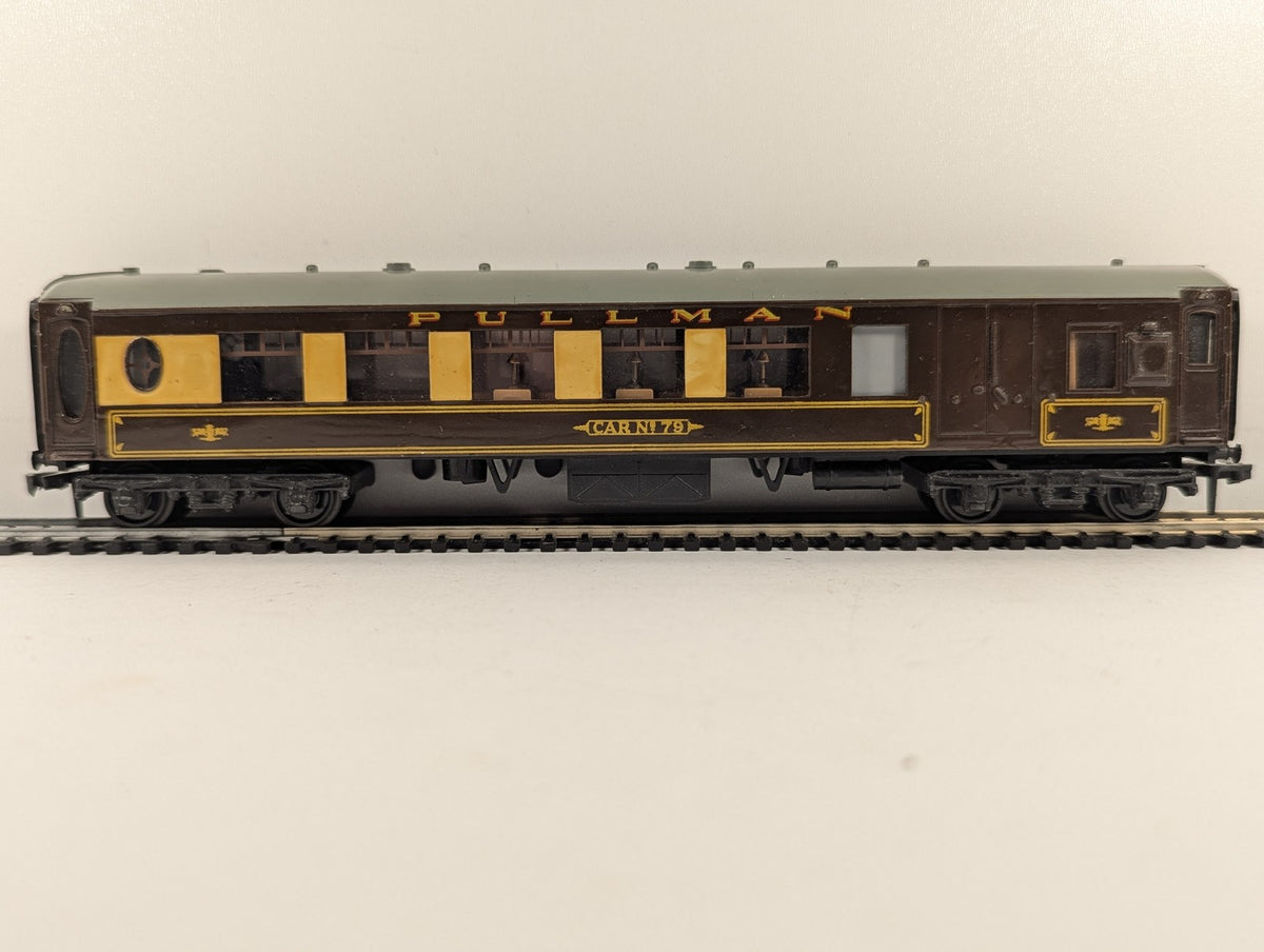 Hornby Dublo OO Gauge Pullman Car No. 79 Passenger Coach Pullman Umber and Cream