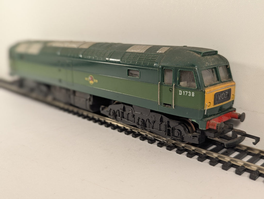 Hornby OO Gauge Class 47 Locomotive D1738 BR Two-Tone Green R328