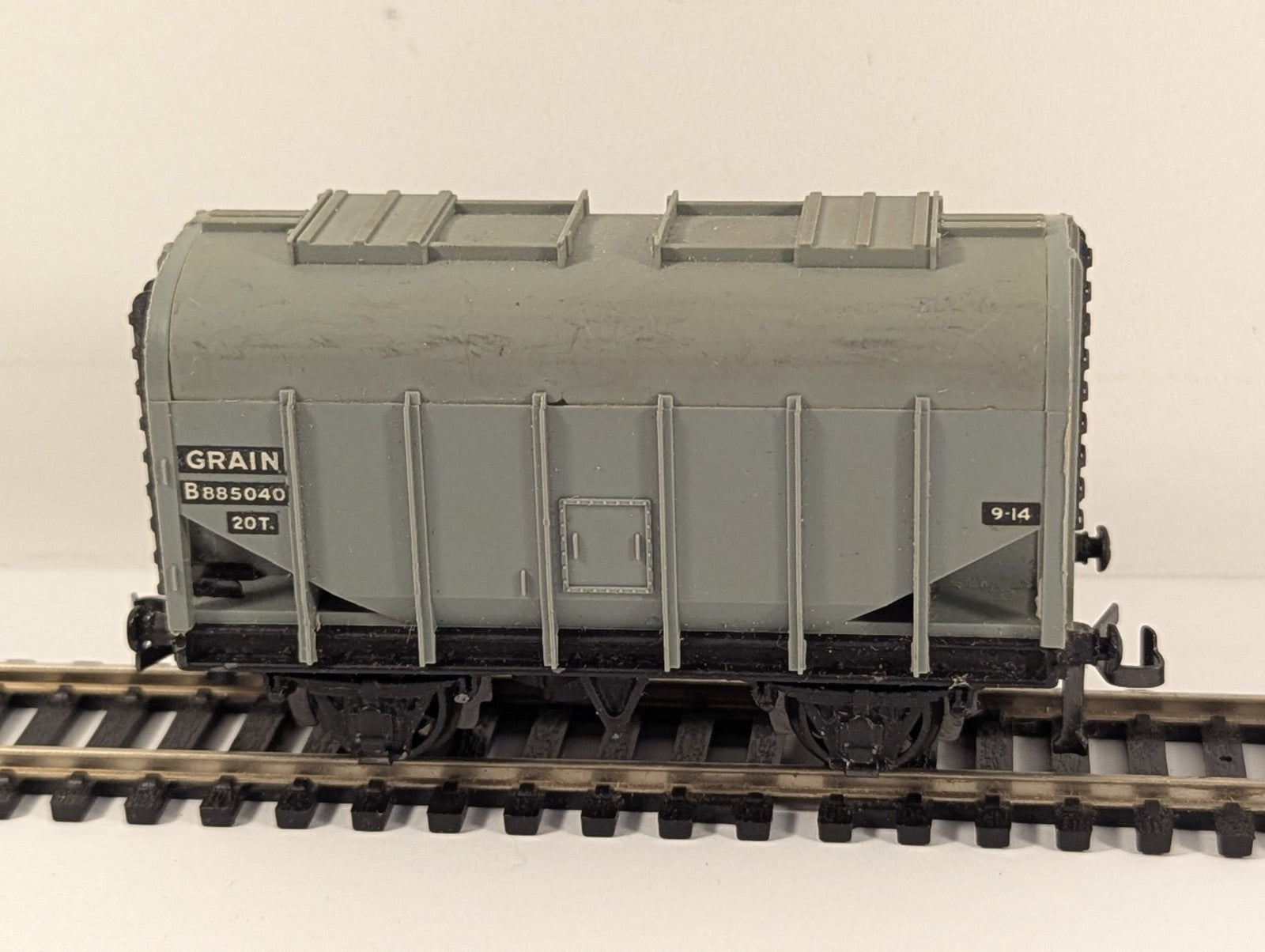 Hornby Dublo 32067 20 Ton Bulk Grain Wagon OO Gauge Boxed