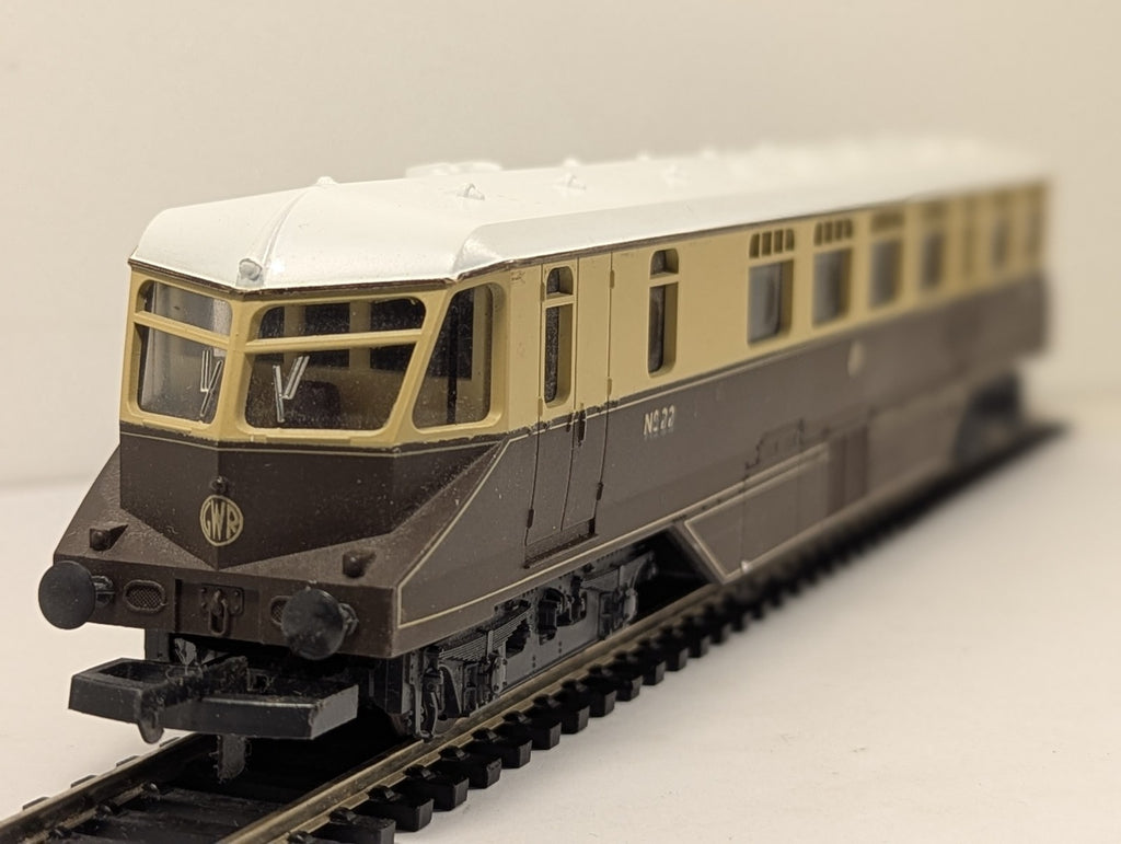 Lima OO Gauge GWR Railcar Diesel Railcar No 22 GWR Chocolate and Cream