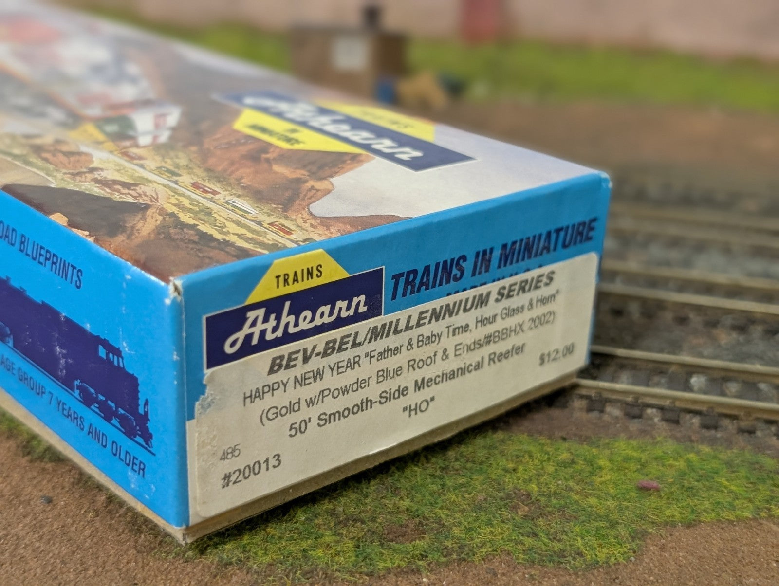 Athearn BBHC-2002 HO Gauge Bel-Bev Happy New Year Freight Car Kit