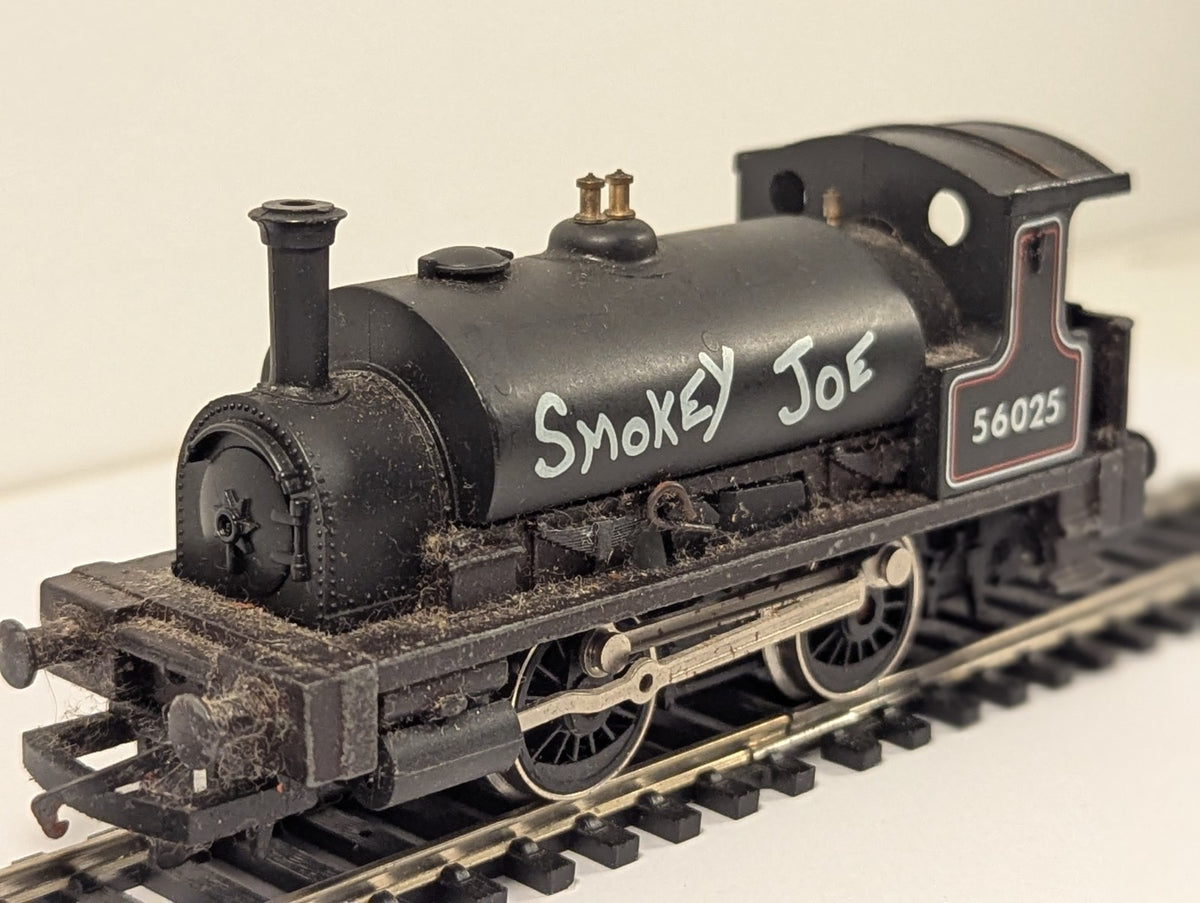 Hornby OO Gauge Smokey Joe 0-4-0ST Tank Locomotive