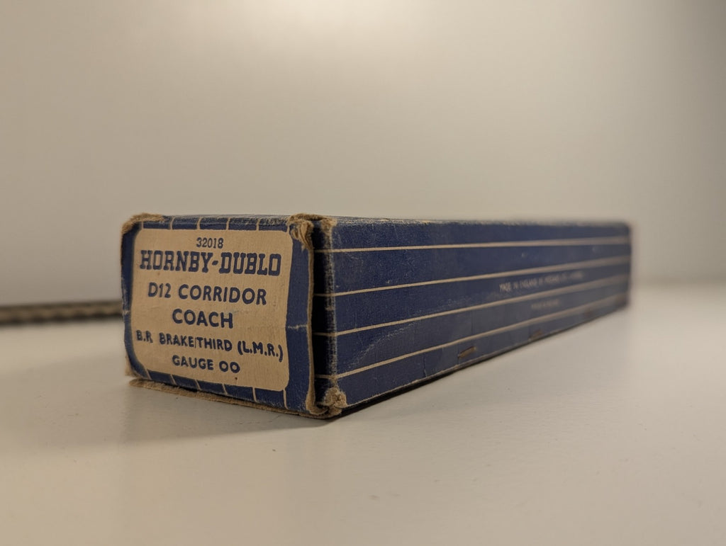 Hornby Dublo 32018 OO Gauge D12 Corridor Brake Third Coach - Boxed