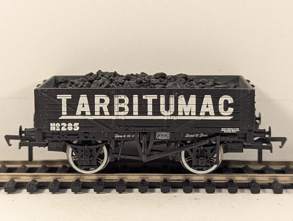 Bachmann OO Gauge 7 Plank Open Wagon Goods Wagon 285 Tarbitumac