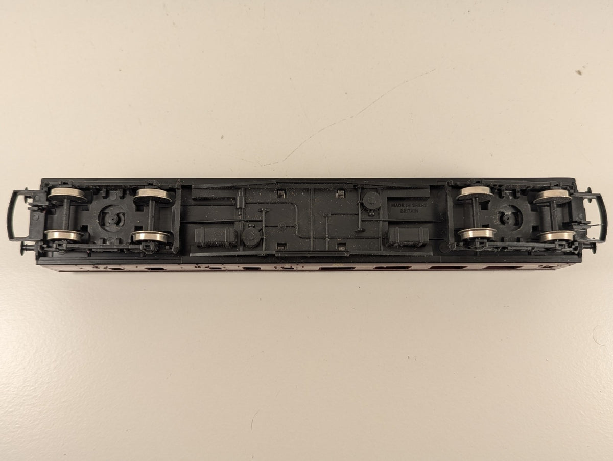 Hornby OO Gauge R475A LMS Brake Third Coach 5644 – Crimson Lake