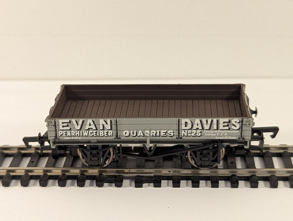 Bachmann Branchline 33-451A Evans Davies 3 Plank Wagon