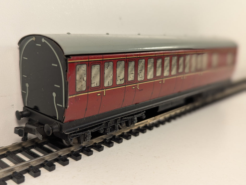 Hornby Dublo OO Gauge BR Mk1 Suburban Composite Brake Coach - Maroon