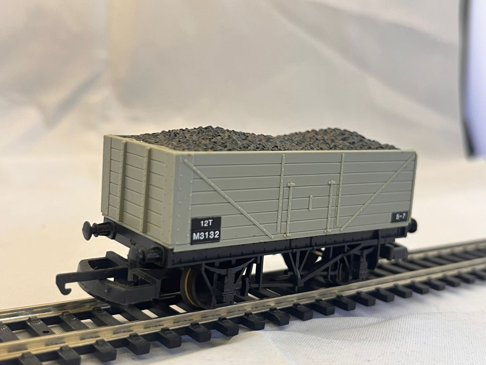 Lima 305675 BR Grey 7 Plank Wagon M3132