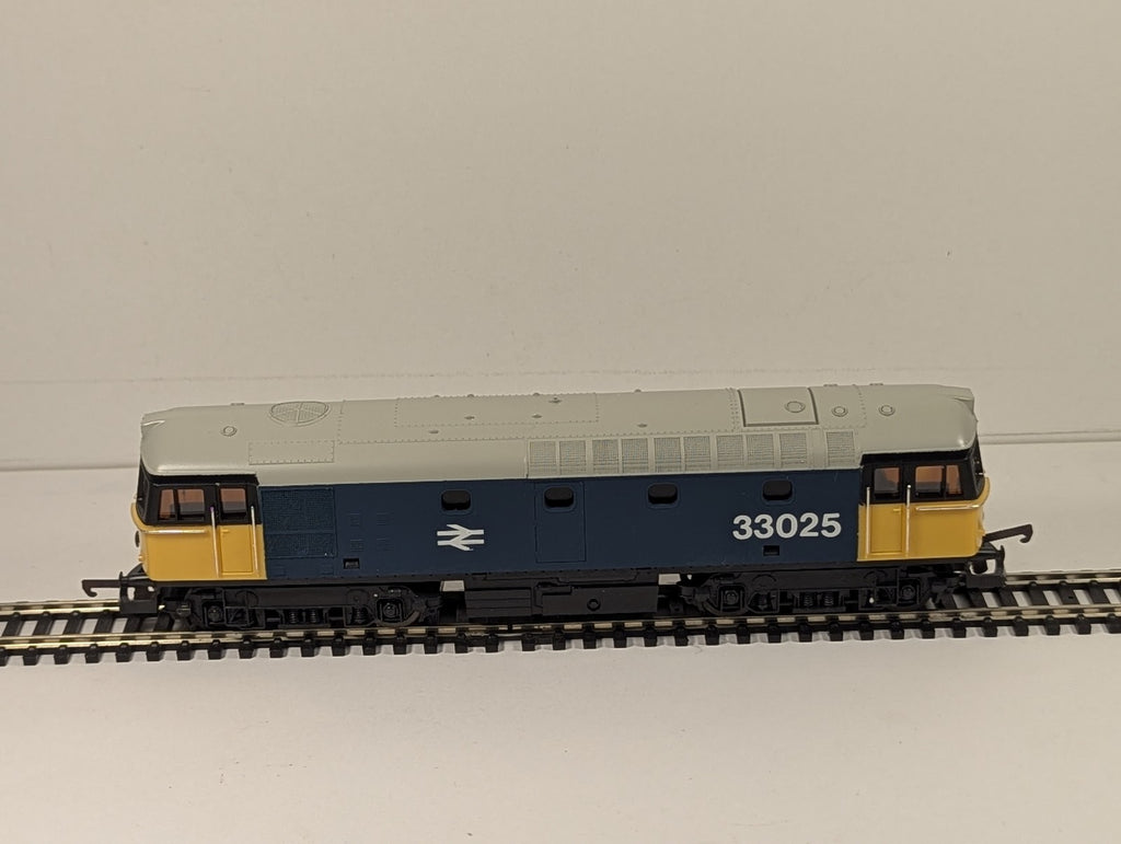 Lima OO Gauge Class 33 Diesel Locomotive 33025 BR Blue 205115 MWG