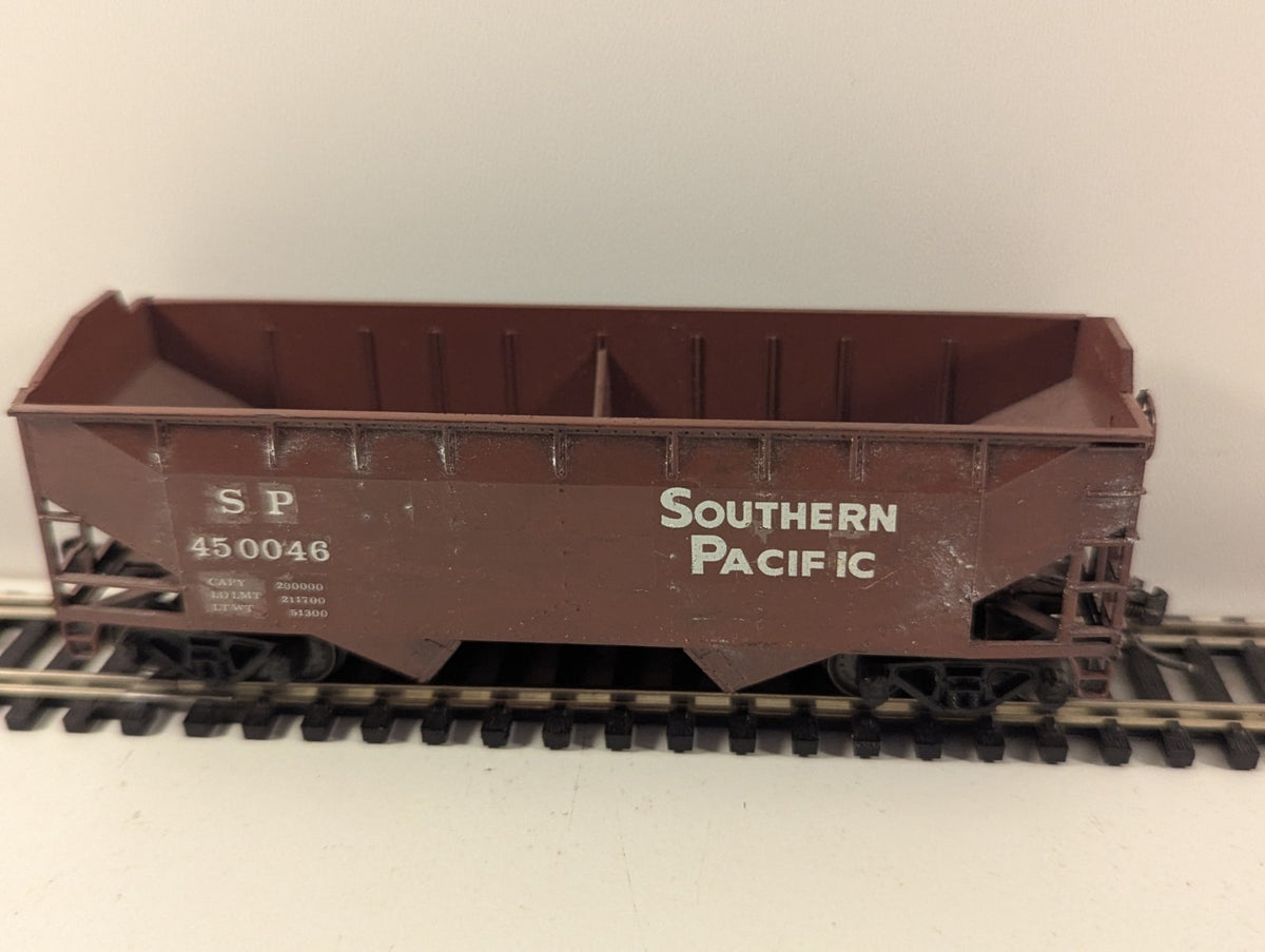 Athearn HO Gauge Southern Pacific Hopper Wagon – Renumbered