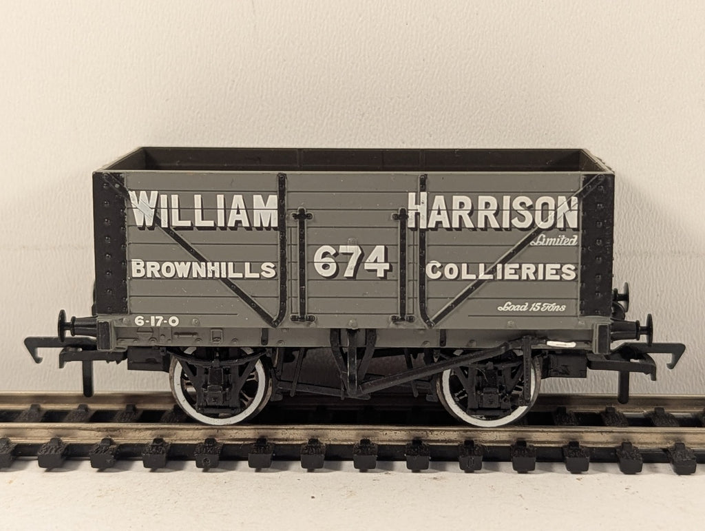 Bachmann OO Gauge 15 Ton Slope Sided Wagon Goods Wagon 674